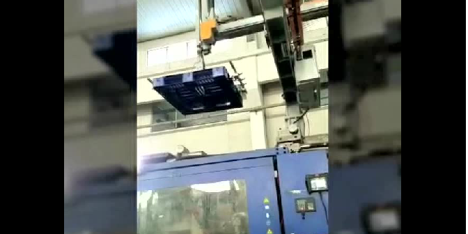宅男视频下载托盤與機械手完美結合