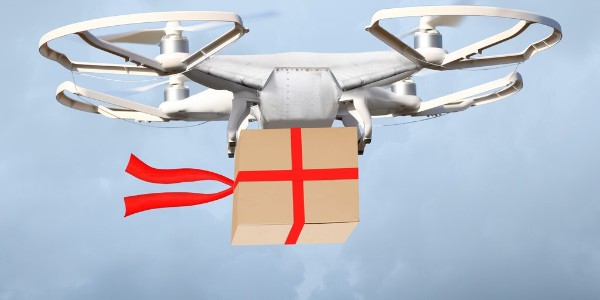 順豐無人機支援安亭運送物資，已建立十餘條固定航線